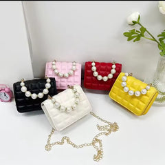 Princes girl preal Fashion hand bag