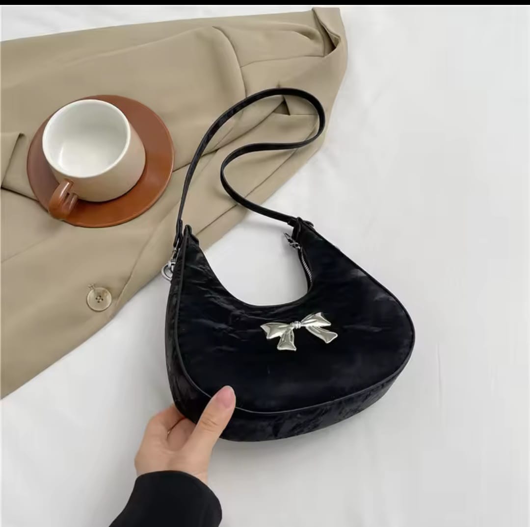 Metal bou crossbody bag
