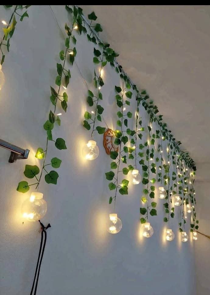 Wish Ball Leaf Curtain Light