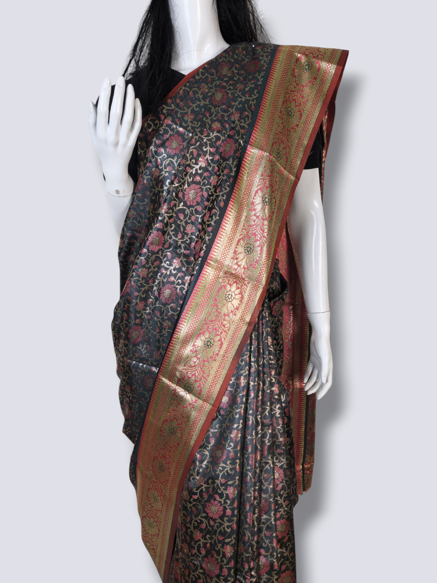 কাতান শাড়ি