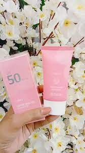 Laikou Japan Sakura sunscreen SPF 50 PA+++